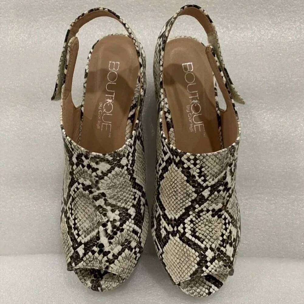 NEW CORKYS FOOTWEAR women's snake peep toe wedge sandal in black and white - Picture 5 of 8